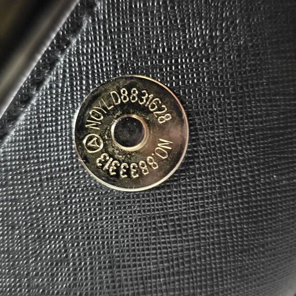 Liz Claiborne Spacious Purse Shoulder Bag Lots Of Space Tote Cream/Black Colored - Picture 12 of 13